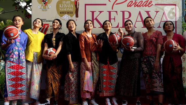 039978400_1660391867-Sejumlah_Komunitas_Dukung_Penetapan_Hari_Kebaya_Nasional-Helmi-1